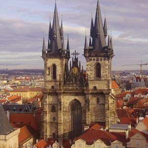 Старая Прага привлекает современный бизнес